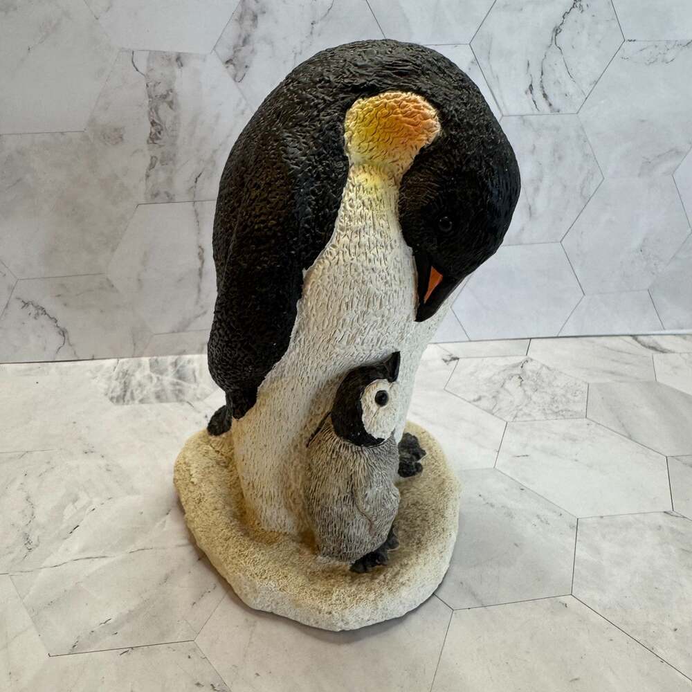 Vintage Animal Classics Penguin Mother & Baby Figure Sculpture United Design